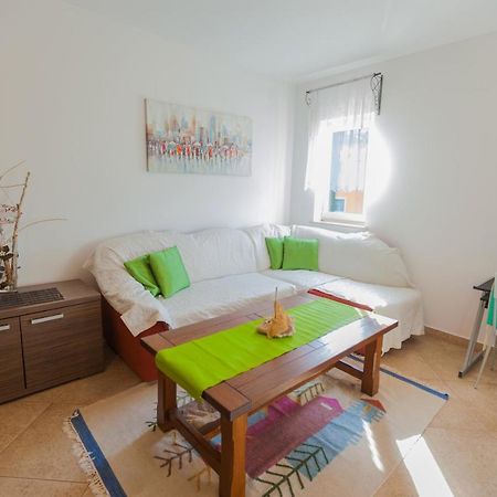 Apartman Mare Lovrečica Eksteriør bilde