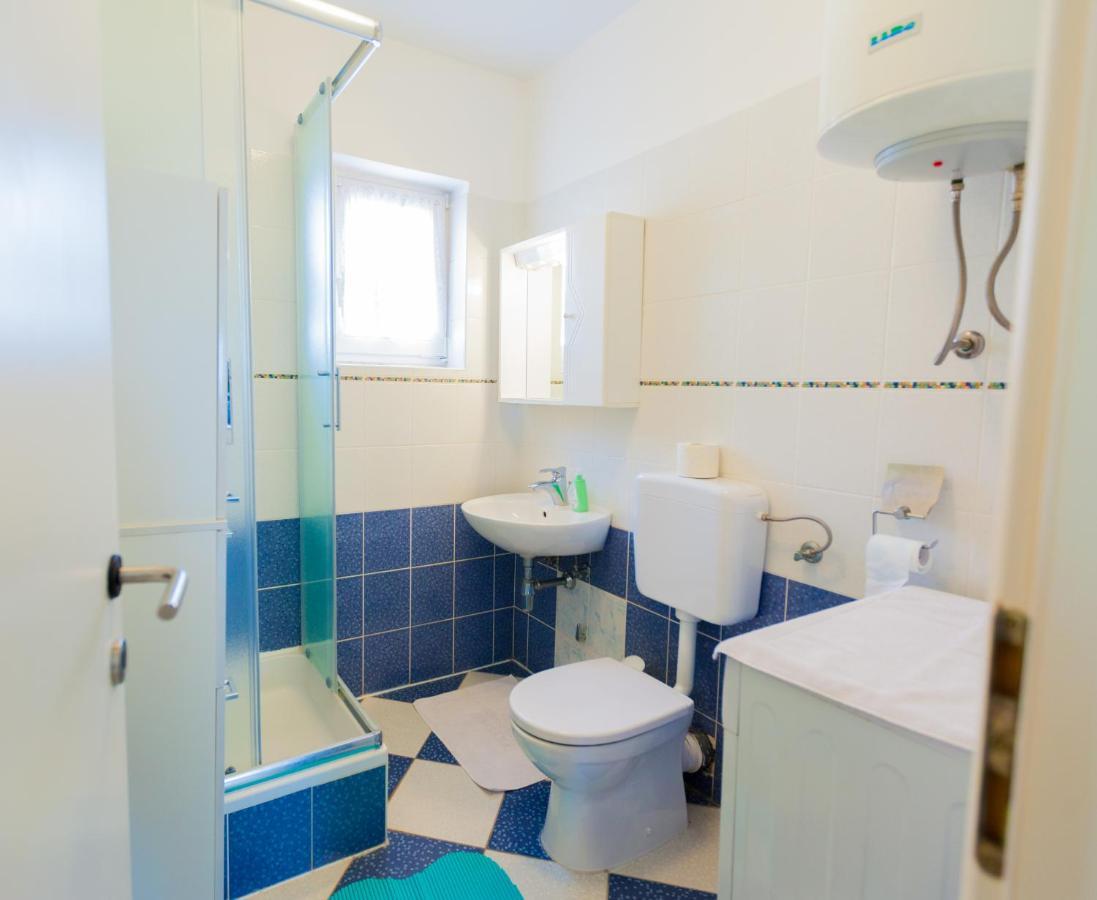 Apartman Mare Lovrečica Eksteriør bilde