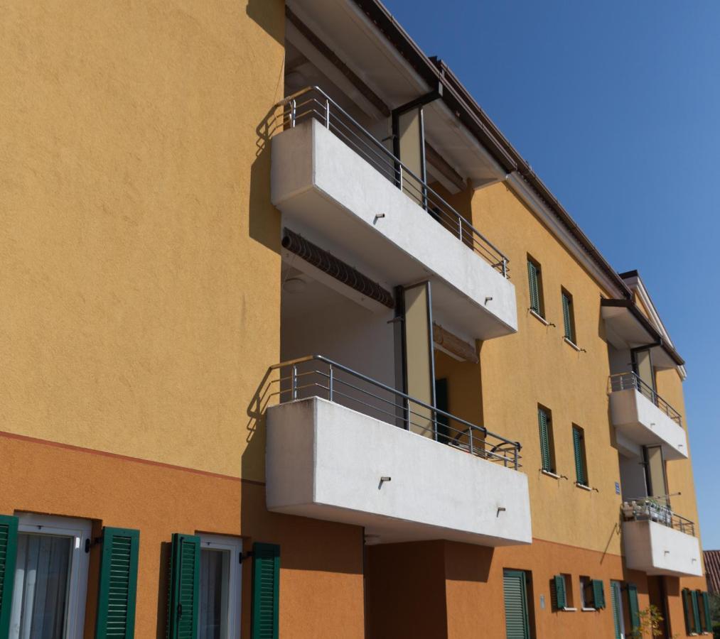 Apartman Mare Lovrečica Eksteriør bilde